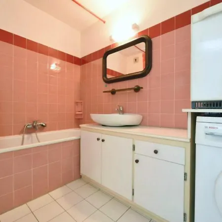 Appartement Frejus, 2 Pieces, 4 Personnes - Fr-1-226a-64 *